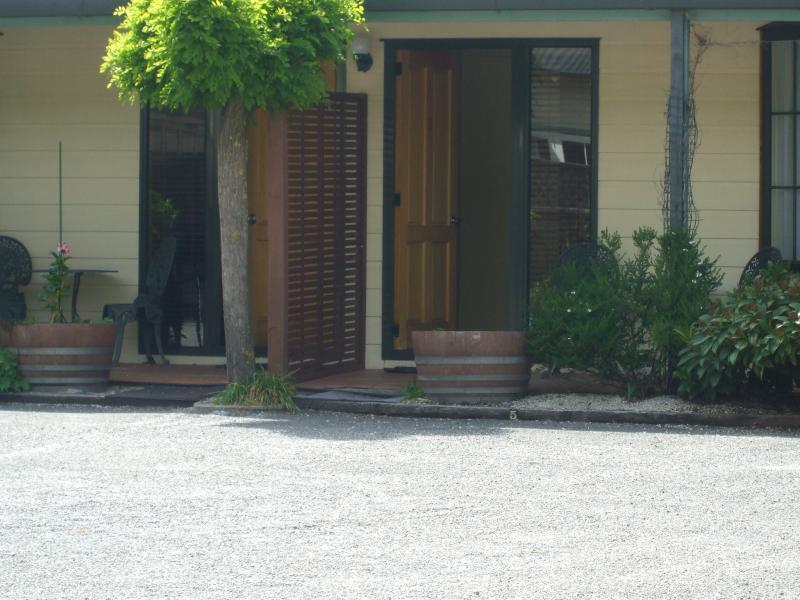 Glenalvon Motel 4*